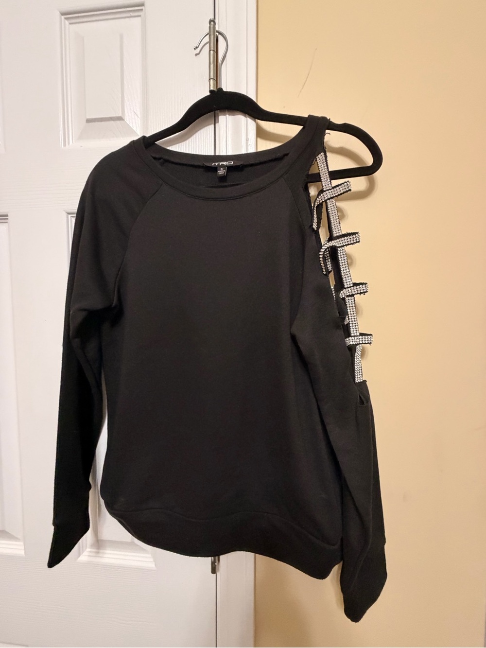 intro. Black Crewneck Sweater with Rhinestone Ladder Detail